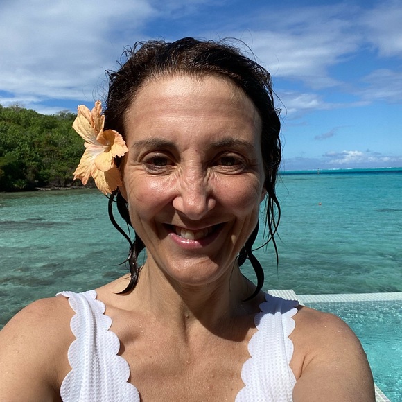 Hi! I’m Jo. I’m a 5’2, 120lb (ish) pear-shape who loves boho & classic clothes - Picture 13 of 14